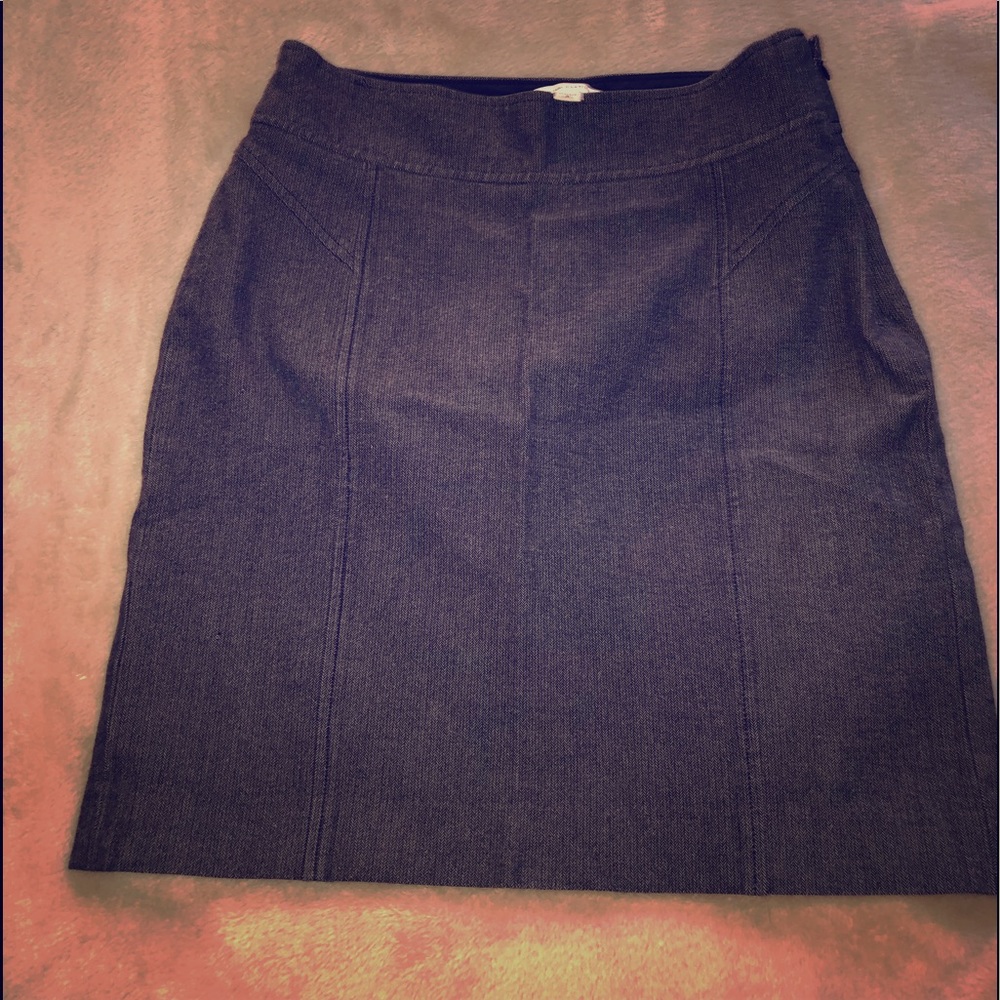 Banana Republic grey stretch skirt